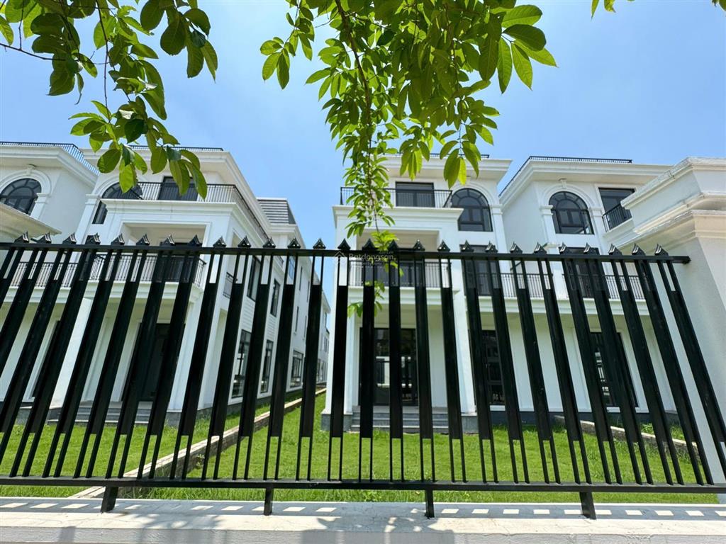 Chính chủ bán 269m2 biệt thự hud cạnh sun group 16.3 tỷ chuyển nhượng hđmb 70%. 0903 270 *** zalo