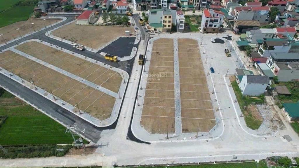 Bán đất đấu giá dục tú 1. diện tích 90m2, đường ô tô tránh. sát đường dẫn cầu tứ liên