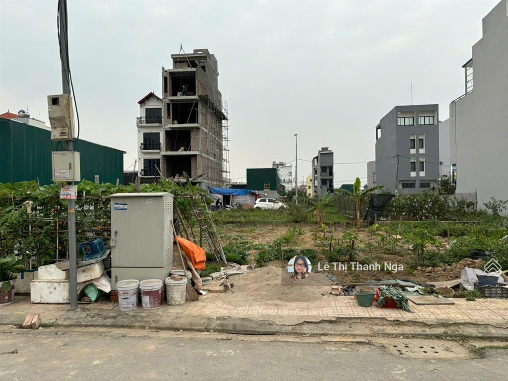 Bán 48m2 đất dịch vụ song phương đường rộng 10m hướng đông nam