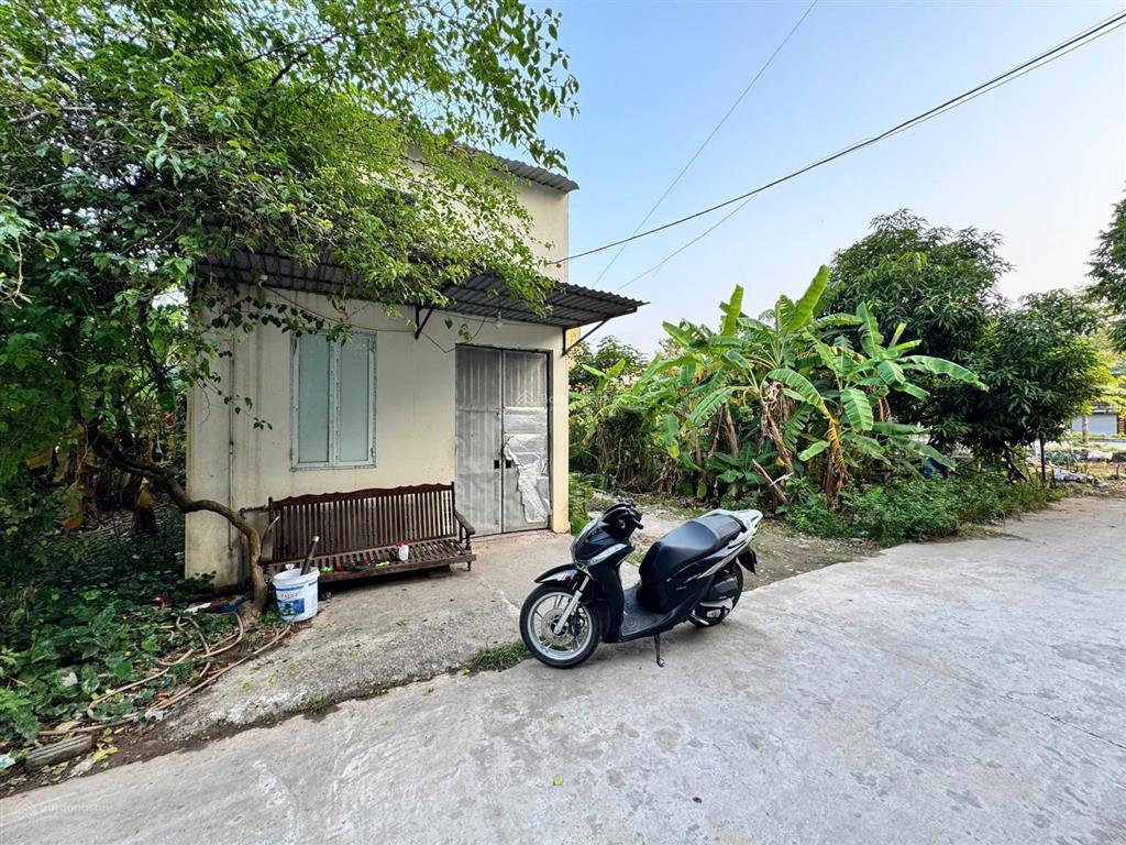 Bán 50m2 đất dịch vụ lại yên,gần đường đôi 40m giá tốt