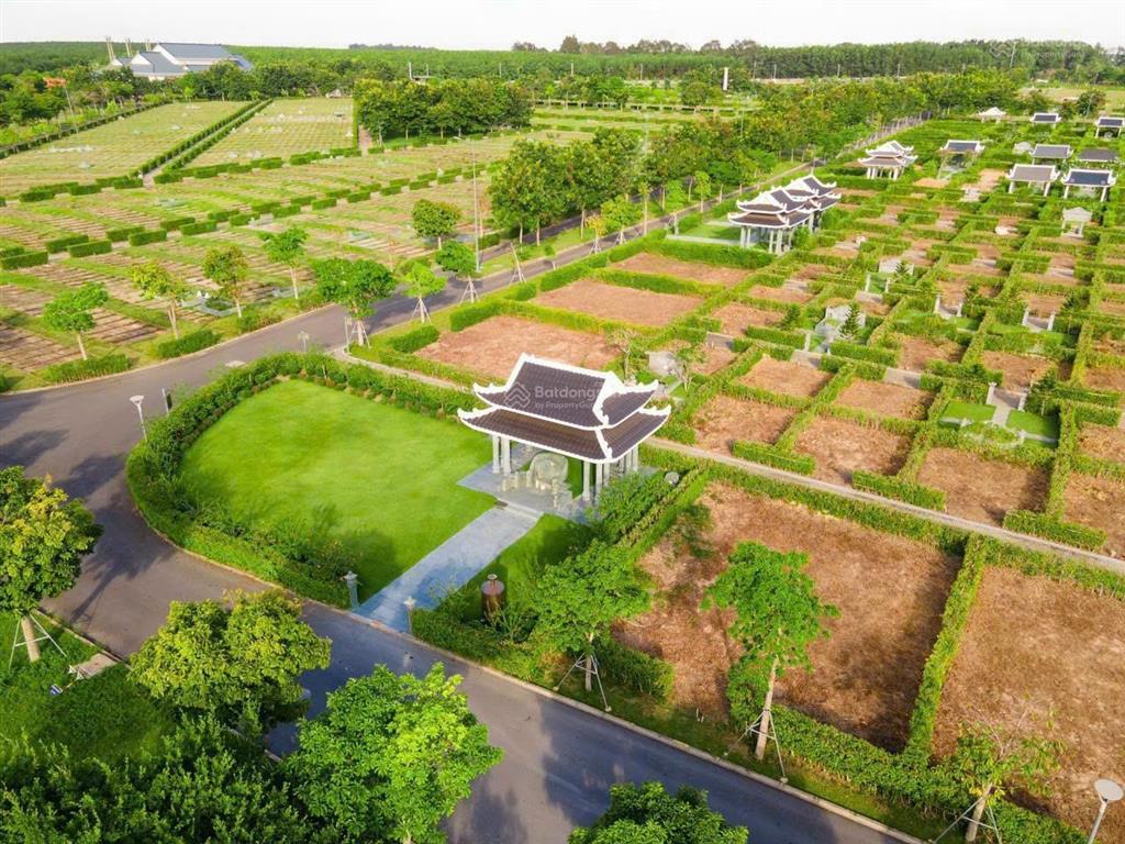 Kẹt vốn bán gấp mộ đôi m2 sát chùa vị trí trung tâm đẹp nhất.  0938 702 ***