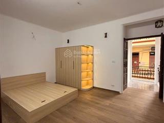 Nhà dân xây hạ yên quyết, mặt ngõ kinh doanh, gần ô tô, ô chờ thang máy, diện tích rộng