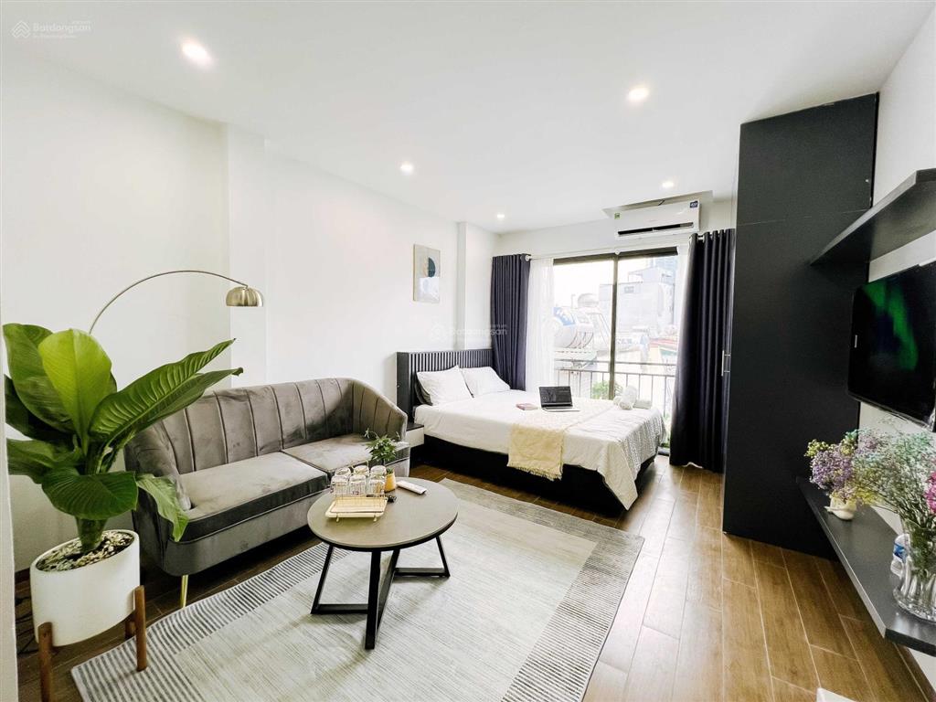 Khai trương giảm giá căn hộ đủ đồ mới tinh có ban công ở ngay tại đào tấn chỉ từ 7tr8/th