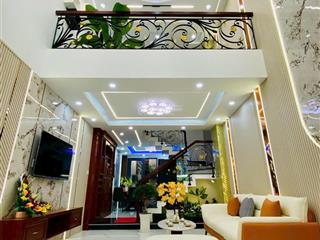 Cho thuê nhà đẹp full nội thất sang xịn mịn, 5pn,6wc , hẻm ô tô 5m thông thoáng