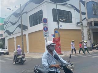 Cần bán gấp nhà mt nguyễn chí thanh  ngay bv chợ rẫy, q.5  dt  18x16,5m  giá 85 tỷ.