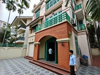 Cho thuê biệt thự kđt linh đàm, dt 250m2, mặt tiền 10m, 4 tầng,full đh, nl, mới, đẹp, 35 triệu