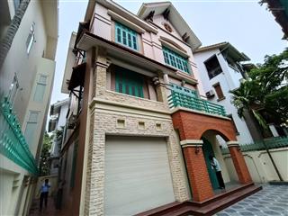 Cho thuê biệt thự kđt linh đàm, dt 250m2, mặt tiền 10m, 4 tầng, full đh, nl, mới, đẹp, 35 triệu/th