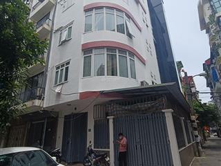 Cho thuê nhà căn góc 2 mặt tiền ngay mặt đường trần duy hưng, 75m2, thang máy, full đồ, 38tr/th