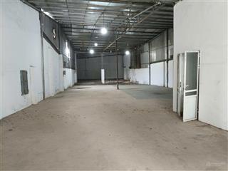 Kho xưởng mặt đường đại lộ thăng long, hoài đức dt 500m2, xe công, điện 3fa, tôn chống nóng, 25tr.