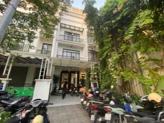 Cho thuê nhà vinhomes gardenia hàm nghi, nam từ liêm, dt 93m2, 5 tầng, thang máy, đh, nl, 52 triệu