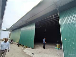 Kho xưởng chân cầu diễn, bắc từ liêm, dt 250m2 có điện 3 fa, xe công vào, xuất vat, bảo vệ gác cổng