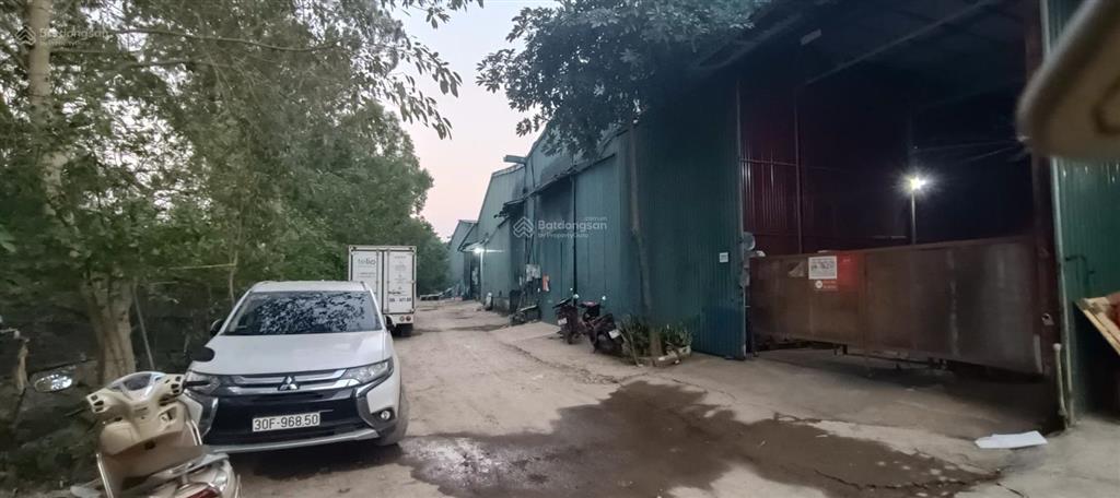 Kho xưởng coma5 đường 70, miêu nha, xuân phương, dt 520225m, xe công, vat, điện 3fa, bảo vệ, 85k/m