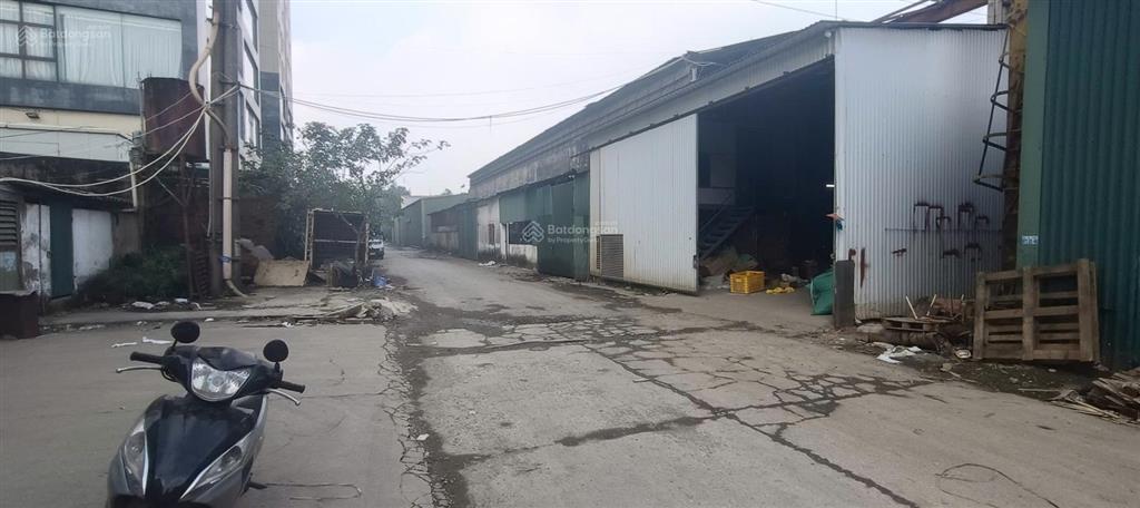 Kho xưởng coma5 đường 70, miêu nha, xuân phương, dt 520225m, xe công, vat, điện 3fa, bảo vệ, 85k/m