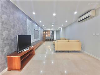 Chính chủ bán căn 3 ngủ 145m2 view sân trước tòa p1 ciputra giá hợp lý