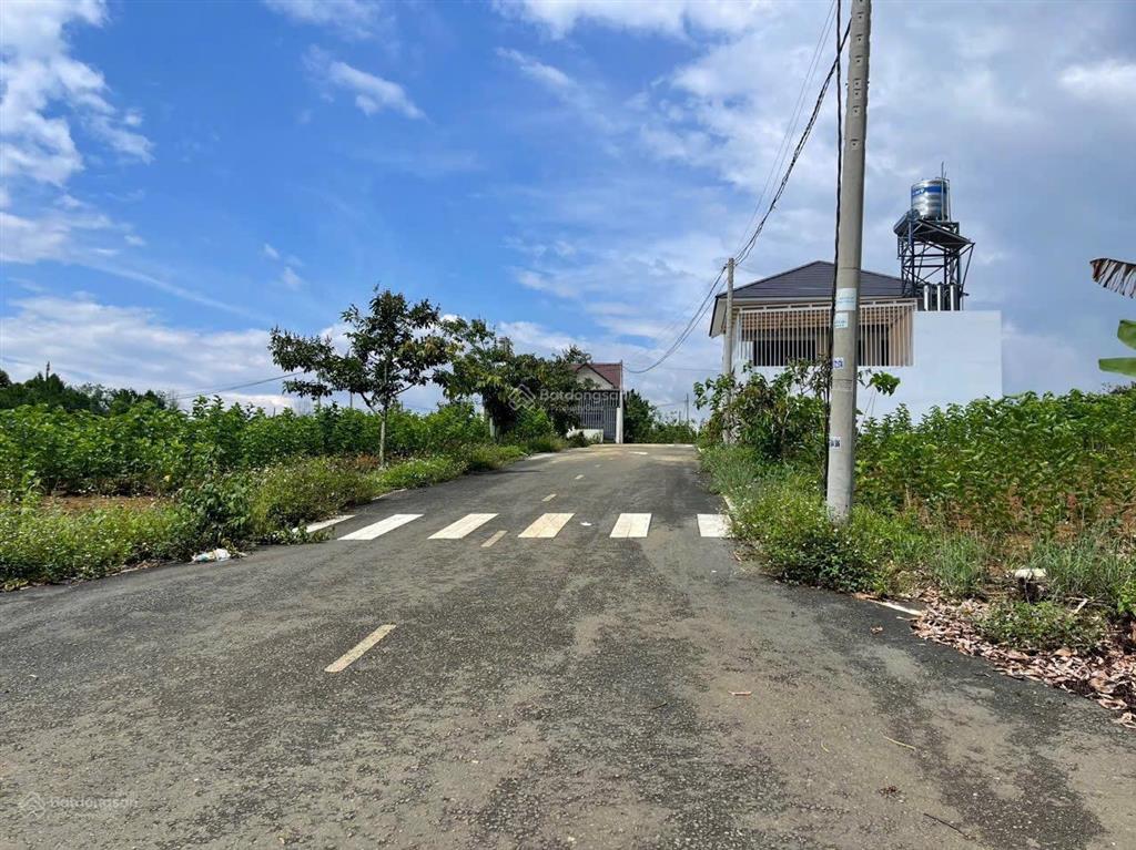 Dì út định cư bán miếng 150m2 full thổ cư, ngay trung tâm lộc ngãi, chỉ 12 tr/m2 bao sang tên sổ