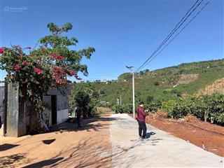 Dì 5 định cư nước ngoài bán gấp 222m2, có nhà sẵn ngay trung tâm hồ lớn bảo lộc
