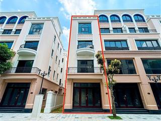 Cần bán căn liền kề xẻ khe hải âu 96m2 giá 11 tỷ đường trục chính,  0961 694 ***