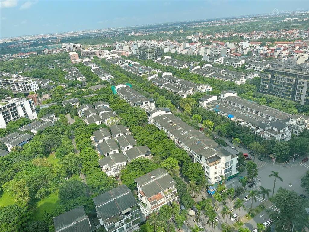 Cần bán căn 2 ngủ 2 vệ sinh toà b westbay ban công đông nam giá 3.380 tỷ bao phí