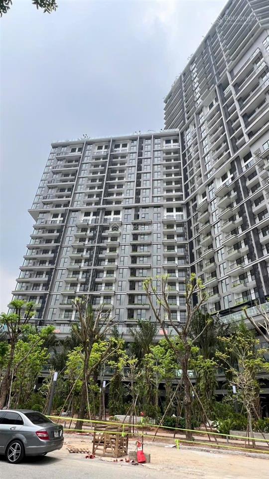 Càn bán căn góc 2 ngủ toà sf1 skyforest 75m2 giá 4.9 tỷ bao phí