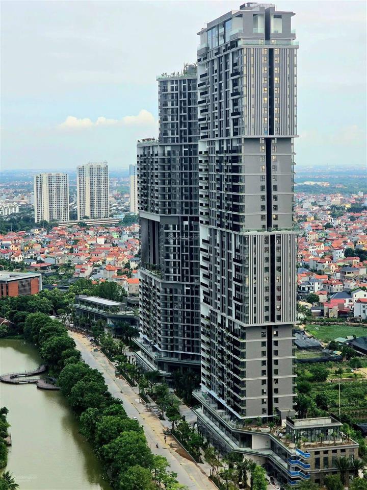 Càn bán căn 3 ngủ skyforest 120m sân vườn 20m giá 7.5 tỷ bao phí 0961 694 ***
