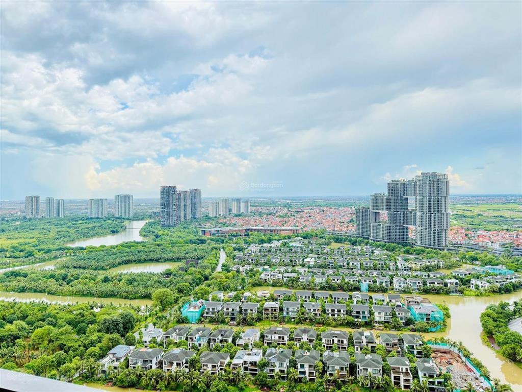 Cần bán căn 2 ngủ 68m view btđ toà s2 skyoasis giá 4.390 tỷ bao phí full đồ