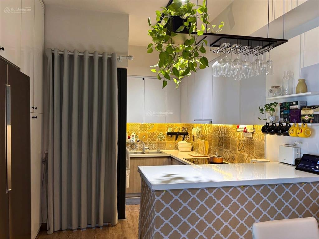 Cần bán căn 2 ngủ 2vs toà sky2 view sân golf giá 4.89 tỷ bao phí  0961 694 ***