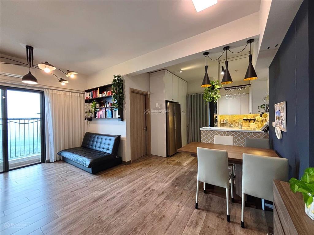 Cần bán căn 2 ngủ 2vs toà sky2 view sân golf giá 4.89 tỷ bao phí  0961 694 ***