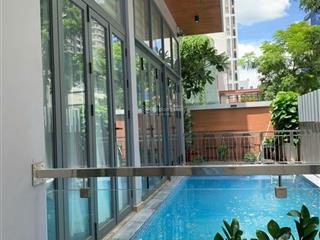 Bán gấp biệt thự golden star ( hưng lộc phát ). dt  10x20m. 3 tầng  5pn. có hồ bơi. đã có sổ hồng