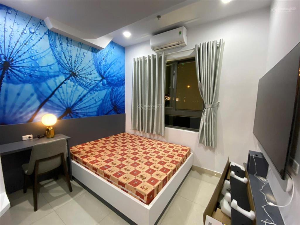 Cần bán căn hộ dockland. dt  106m2. 3pn  2wc. giá  6.6 tỷ. đã có sổ, hỗ trợ vay ngân hàng