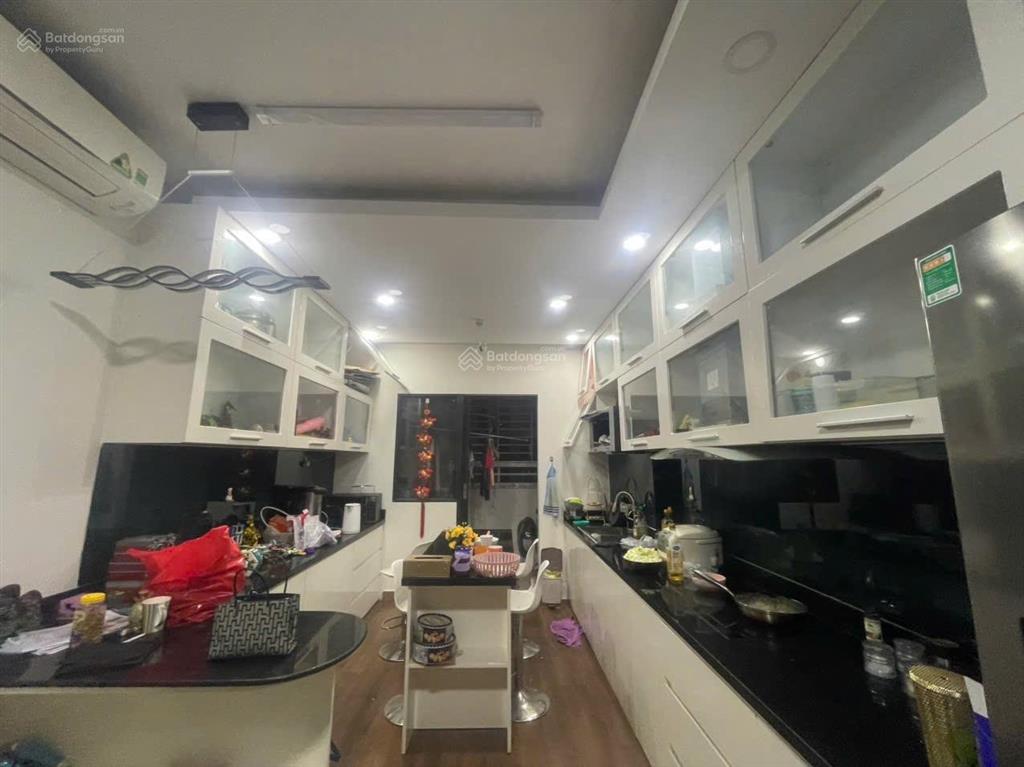 Cần bán căn hộ era town đức khải. 97m2 3pn  2wc, view sông. giá 3.35 tỷ