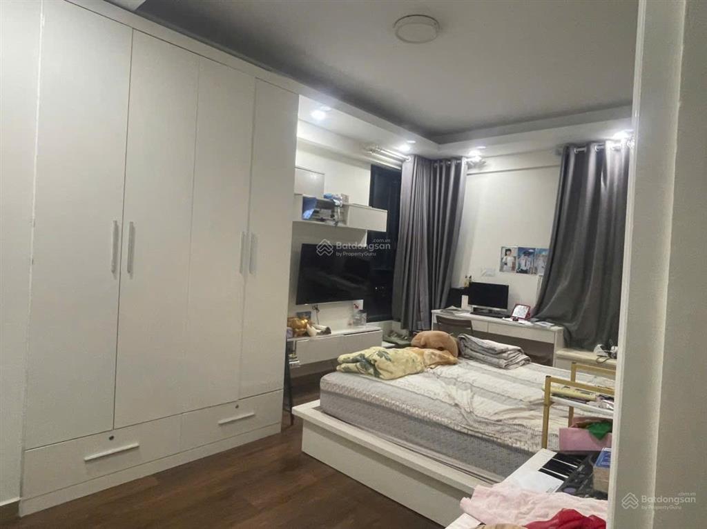 Cần bán căn hộ era town đức khải. 97m2 3pn  2wc, view sông. giá 3.35 tỷ