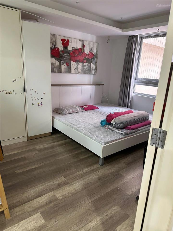 Cần bán căn hộ cosmo city. dt 80m2 2pn  2wc. giá bán  4.65 tỷ. đã có sổ hồng. có hỗ trợ vay bank