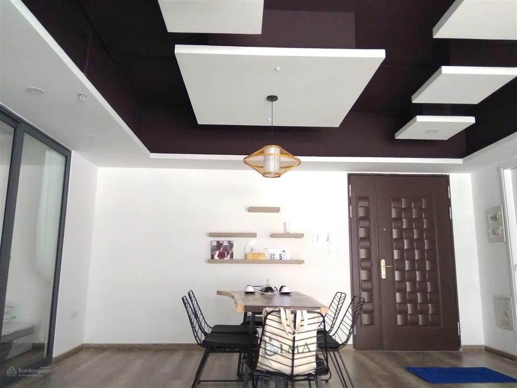 Cần bán căn hộ cosmo city. dt 80m2 2pn  2wc. giá bán  4.65 tỷ. đã có sổ hồng. có hỗ trợ vay bank