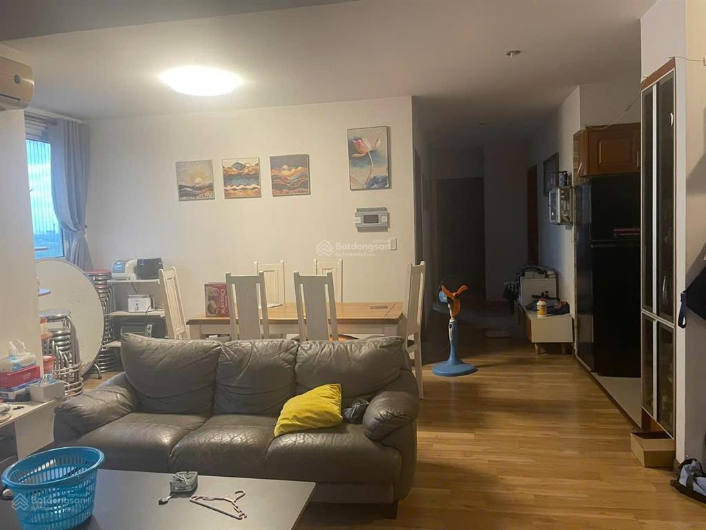 Cần bán căn hộ vstar  nam long. dt 116m2. 3pn  2wc. giá 4.8 tỷ. đã có sổ, hỗ trợ vay ngân hàng