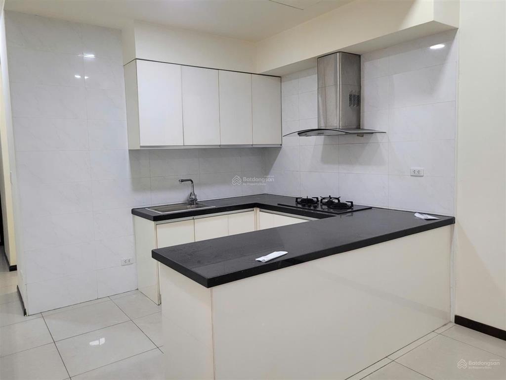 Cần bán căn hộ dockland. 3pn  2wc. giá bán 6,378 tỷ. đã có sổ, hỗ trợ vay ngân hàng