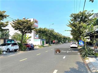 Bán lô đất đường 10m5  bùi trang chước, hòa xuân