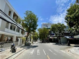 Vị trí đắc địa  bán nhà 3 tầng mặt tiền đường lê quý đôn, sát 2/9, sát cầu rồng