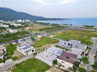 Lô góc siêu đẹp  bán đất 2 mặt tiền đường thành vinh 5  tuyến đầu sơn trà, gần biển  dt 260m2