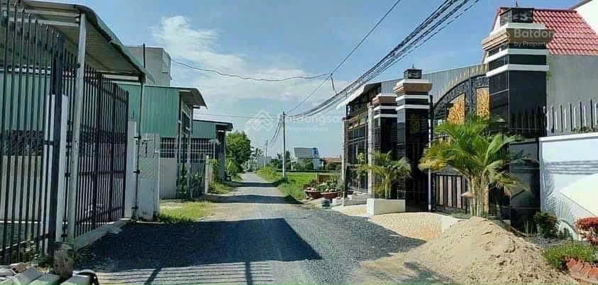 Tôi là chủ đất, cần bán gấp đất đường oto cách nguyễn văn dương tt đức hoà 500m 125m2 giá 680tr