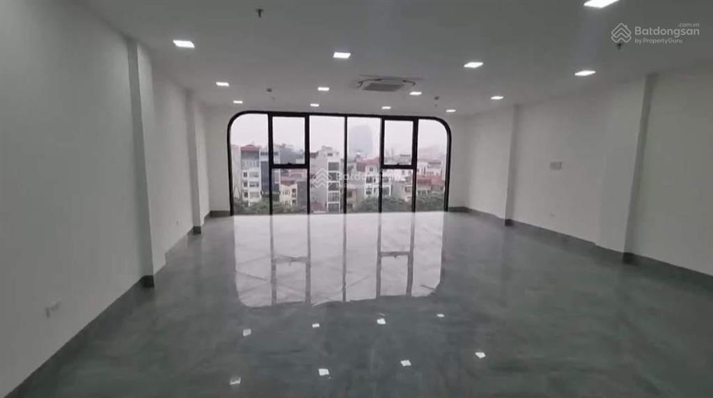 Mặt phố lô góc vỉa hè đá bóng kd cho thuê 120tr/th xã đàn 70m2 7 tầng thang máy mt 5m 65 tỷ đống đa