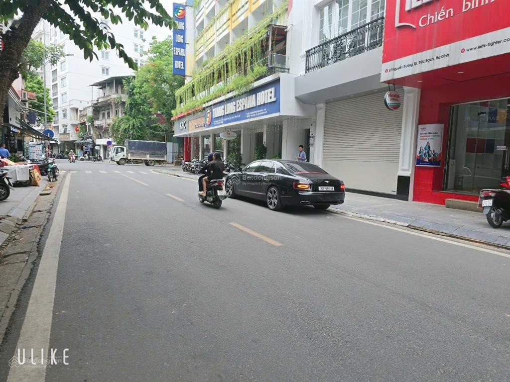 Khách sạn dt 500tr/tháng mặt phố nguyễn trường tộ 150m2 15tầng thang máy 01hầm mt6.5m 170tỷ ba đình