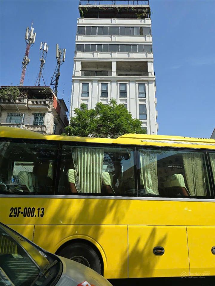 Mảnh đất vàng mặt phố vỉa hè đá bóng view hồ tây, lạc long quân, 166 m2, c4, mt 6m, 84 tỷ, tây hồ