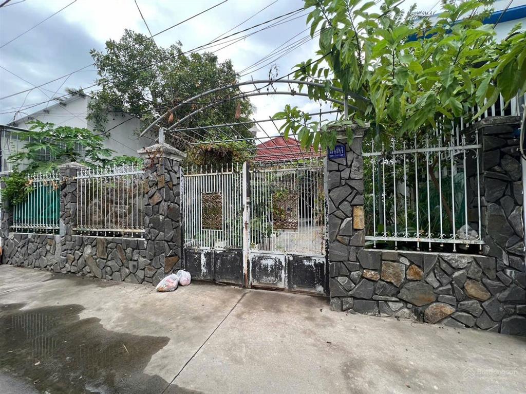 Bán nhà tổ 7 lư cấm phường ngọc hiệp (tây nha trang) diện tích 196m2 ngang 10m, pháp lý chuẩn