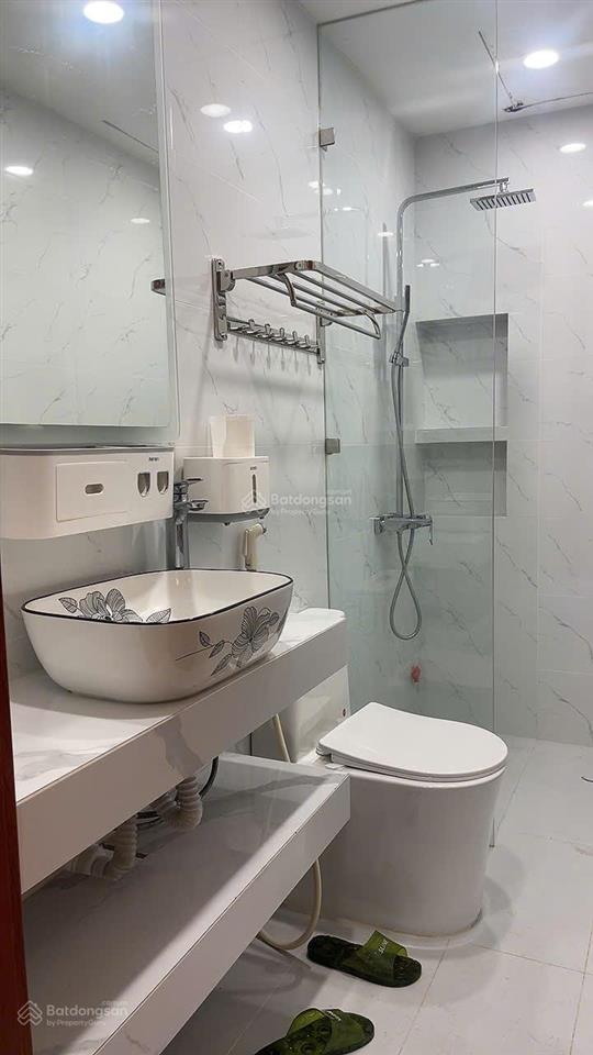 Chính chủ cần bán căn hộ sửa đẹp, căn góc, tại tòa 18 t  khu trung hòa nhân chính