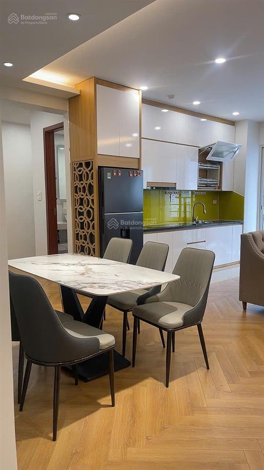 Chính chủ cần bán căn hộ sửa đẹp, căn góc, tại tòa 18 t  khu trung hòa nhân chính