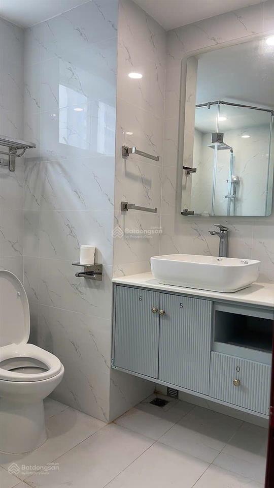 Chính chủ cần bán căn hộ sửa đẹp, căn góc, tại tòa 18 t  khu trung hòa nhân chính