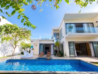 Chào bán căn villa hồ bơi dòng tiền hơn 300tr/th mặt tiền cực đẹp sát võ văn kiệt,cách biển chỉ 50m