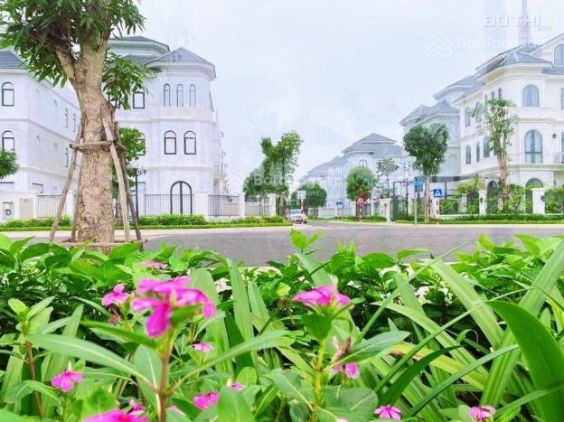 Cần bán biệt thự đơn lập căn góc, view vườn hoa vinhomes green villas  diện tích 252.8m2 giá 7x tỷ