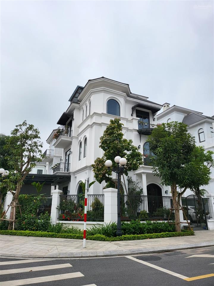 Chỉ với khoảng 60 tỷ  sở hữu ngay biệt thự đơn lập căn góc đẳng cấp tại vinhomes green villas