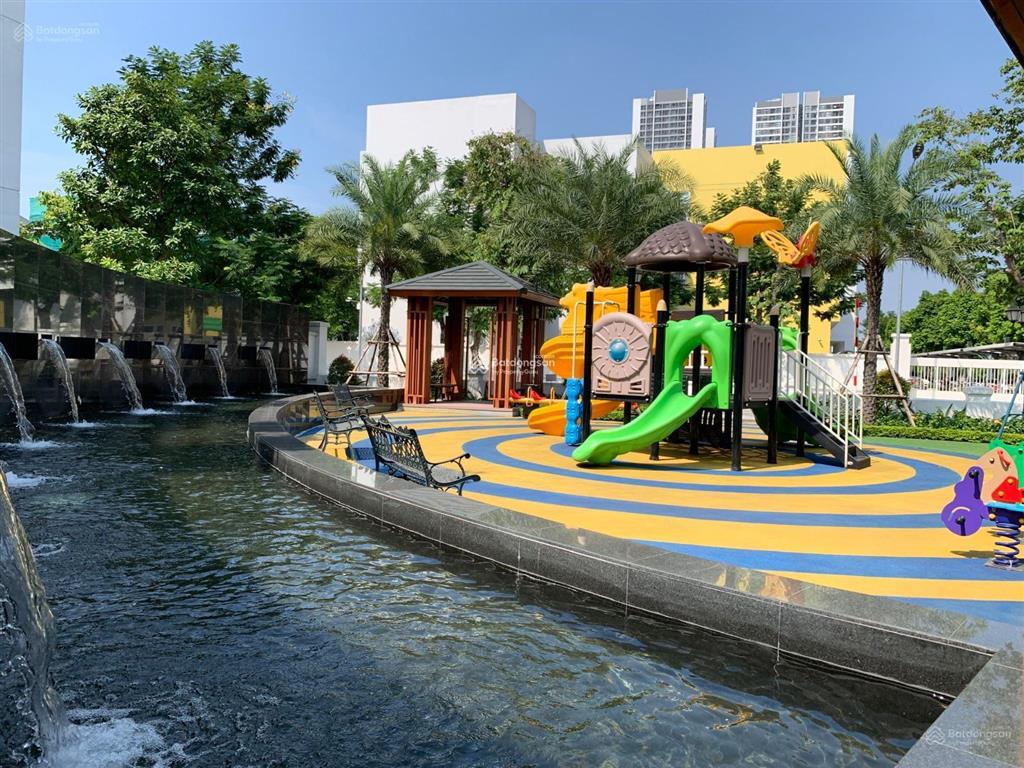 Hàng mới căn góc thạch thảo 165m đối diện cụm khu vui chơi thể thao và trường liên cấp có 1 không 2